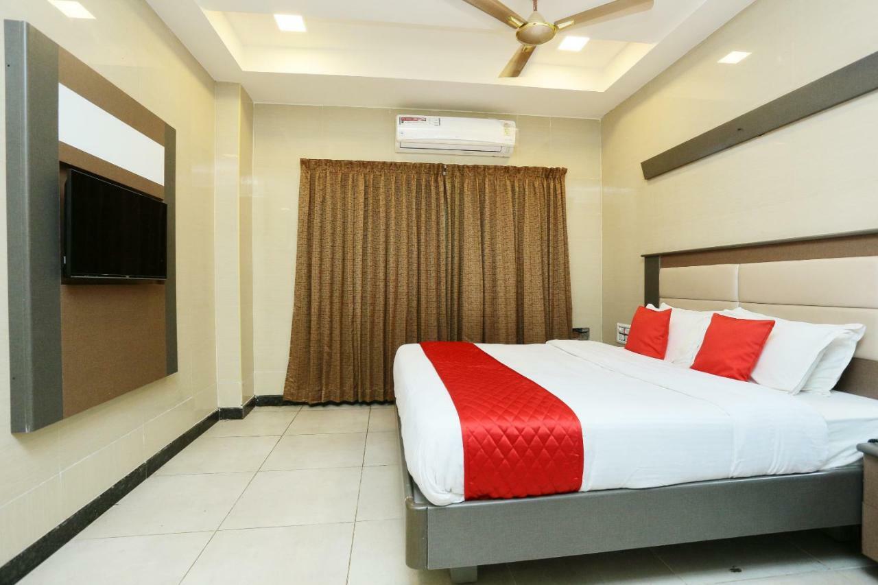 Oyo 18808 Hotel Rsn International Rameshwaram Ngoại thất bức ảnh